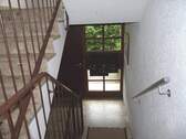 Helles freundliches Treppenhaus - 