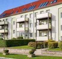 Erdgeschosswohnung mit Gestaltungspotenzial, Wintergarten-Balkon & 2 PKW-Stellplätzen an der Ostsee - Sassnitz