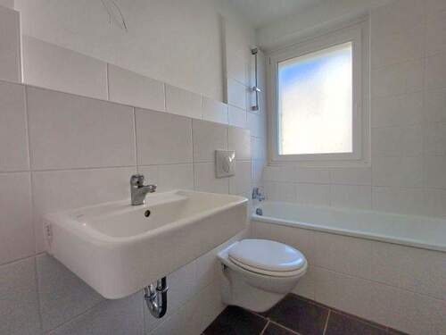 20250303_111804 - 3 Zimmer Etagenwohnung zur Miete in Minden