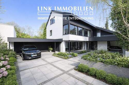 unverbindlicher Sanierungsvorschlag KI visualisiert - 7 Zimmer Mehrfamilienhaus, Wohnhaus zum Kaufen in Stuttgart