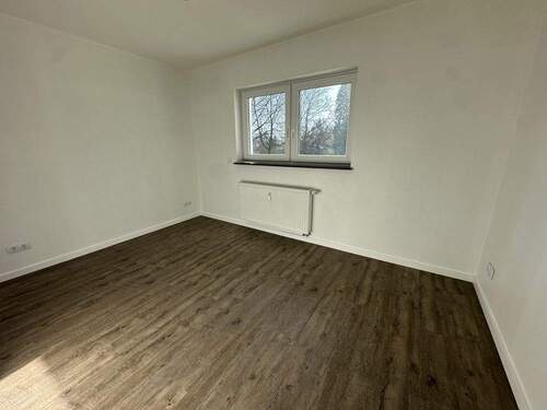 Einzelbüro - 4 Zimmer Büro in Ebernhahn