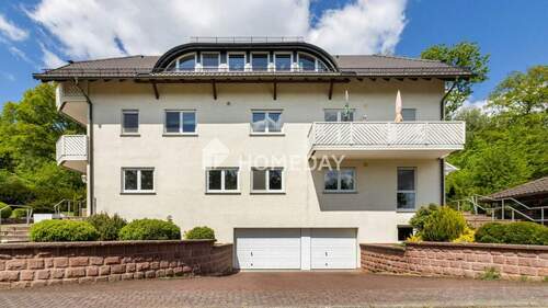 Außenansicht 2 - Mehrfamilienhaus mit Villen-Flair, großzügigem Grundstück und hochwertiger Ausstattung