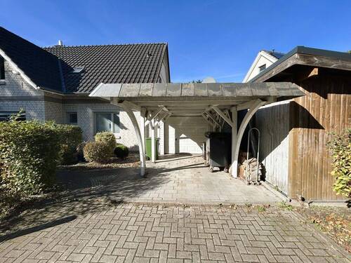 Carport + Garage - 
