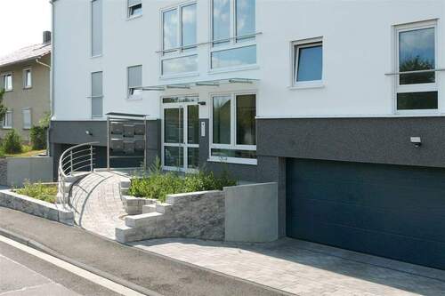 Eingangsbereich - Etagenwohnung mit 102,00 m² in Kassel zum Kaufen