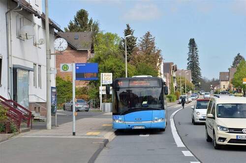 Bushaltestelle Ahnatalstraße - 