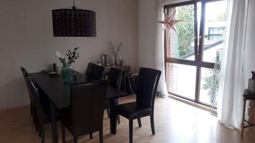 Li Seite im Wohnzi - 4 Zimmer Etagenwohnung in Offenbach am Main