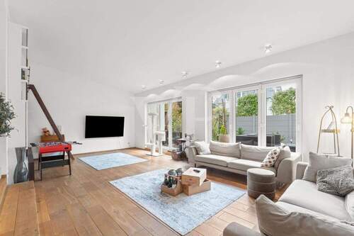 Wohnzimmer - weiterer Blick - 