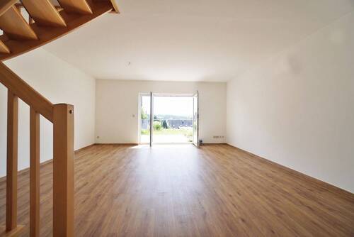 Beispiel Wohnen - Reihenmittelhaus mit 124,00 m&sup2; in Rabenau / Obernaundorf zum Kaufen