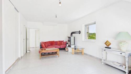Wohnraum mit Kamin - Etagenwohnung mit 129,00 m&sup2; in Wincheringen zum Kaufen