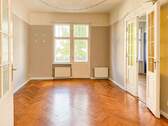 Zimmer mit Balkon - 4-Zimmer Altbauwohnung in Halensee