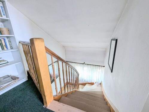 Treppenhaus vom DG ins EG - 