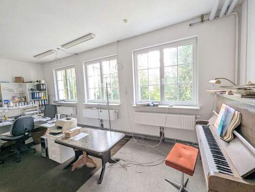 Büro/Hobby/Gäste im UG - 