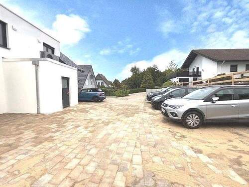 Ansicht Privatstraße - Doppelhaushälfte mit 135,60 m&sup2; in Vlotho zum Kaufen