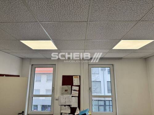 beleuchtete Schallschluckdecke - Büro in Crailsheim