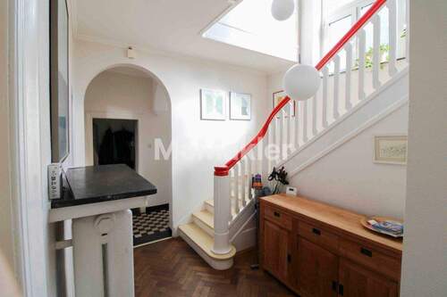 Flur - Doppelhaushälfte mit 176,00 m&sup2; in Duisburg zum Kaufen