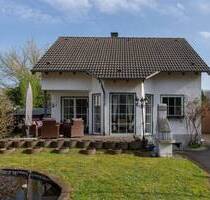 Familienfreundliches Einfamilienhaus mit 2 Terrassen, Garten und Garage - Lünen Wethmar