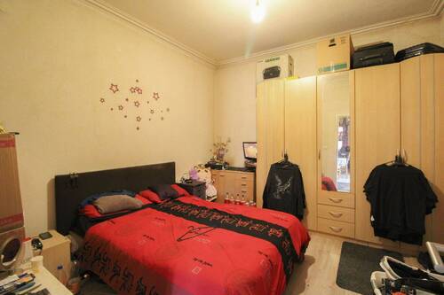 1 OG Schlafzimmer_ - 
