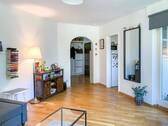 Wohnzimmer - 2 Zimmer Etagenwohnung zum Kaufen in München
