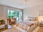 Schlafzimmer mit Gartenblick - Bezugsfreie, frisch sanierte 2-Zimmer-Wohnung mit 2 Balkonen am Eilbekkanal