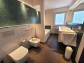 Blick ins Badezimmer - 