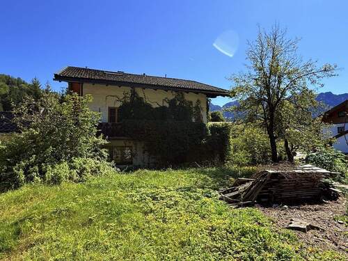 Grundstück nördlich des Hauses - 