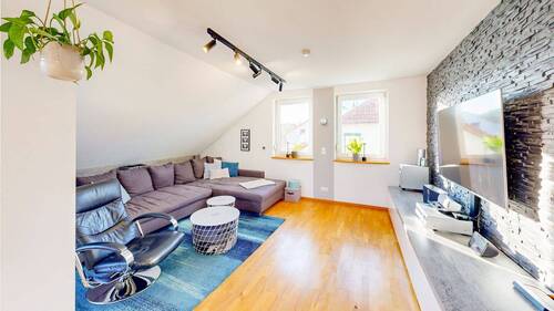 Wohnzimmer - 4 Zimmer Etagenwohnung in Eisingen