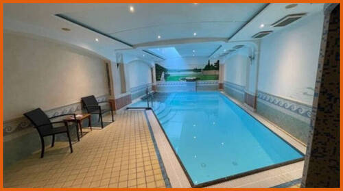 Hallenbad - 