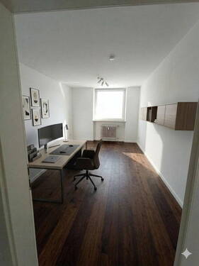 Arbeit/Kinder - KI - 3 Zimmer Etagenwohnung in Bayreuth