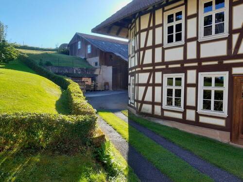 Hofeinfahrt - 
