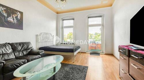 Schlafzimmer 1-1 - Drei-Zimmer-Altbauwohnung mit ca. 108 m² Wohnfläche, Balkon und Einbauküche direkt an der U7
