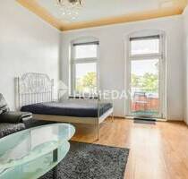 Drei-Zimmer-Altbauwohnung mit ca. 108 m² Wohnfläche, Balkon und Einbauküche direkt an der U7 - Berlin Siemensstadt