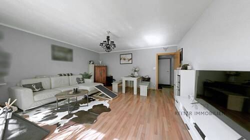 Wohn-Esszimmer - 2 Zimmer Etagenwohnung zum Kaufen in Petersberg