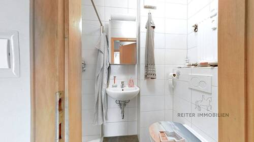 Badezimmer mit Dusche - 