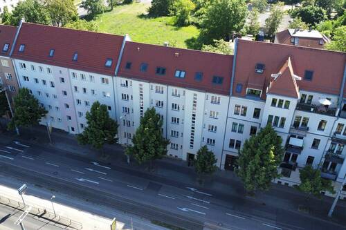 Gebäudeansicht - 4 Zimmer Etagenwohnung in Leipzig