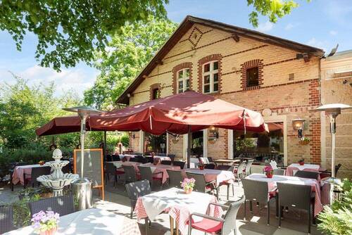 Restaurant- Terrasse - 3 Zimmer Mehrfamilienhaus, Wohnhaus zum Kaufen in Berlin