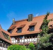 Helle 3,5 Zimmer-Wohnung in einem bezaubernden Fachwerkhaus mit Balkon und Stellplatz in Leonberg