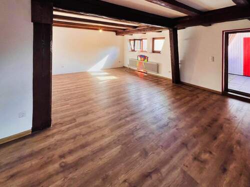 Wohn-/Esszimmer - 3 Zimmer Etagenwohnung zum Kaufen in Leonberg