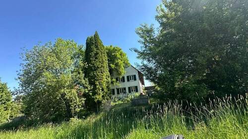 Bild 3 - 6 Zimmer Mehrfamilienhaus, Wohnhaus in Attenweiler