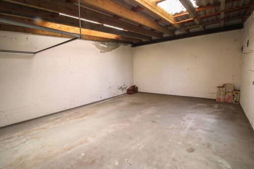 Garage - 