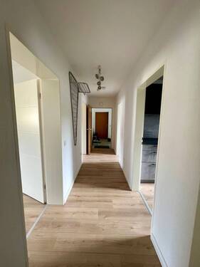 Flur.jpeg - Etagenwohnung in Lauf an der Pegnitz zum Kaufen