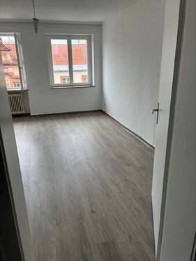 Wohnraum 3 - Etagenwohnung mit 80,00 m&sup2; in Saarbrücken zur Miete