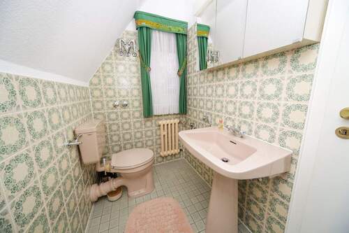 15 - Bad Dachgeschoss - 