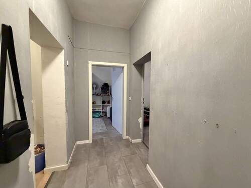 Flur - 2 Zimmer Etagenwohnung in Offenbach