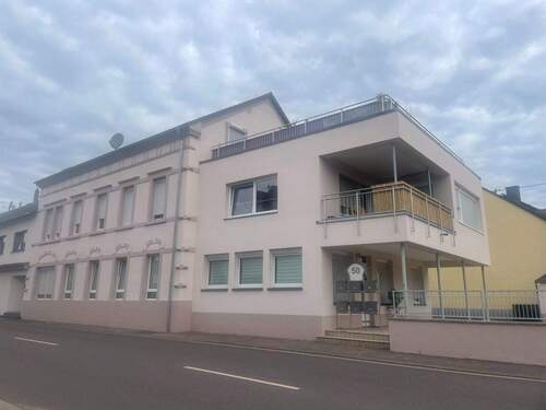 Bild 1 - Single-Apartment im Dachgeschoss eines Mehrfamilienhauses in Schwemlingen