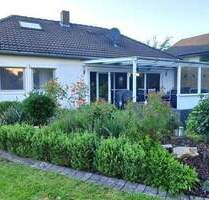 Bungalow mit wunderschönem, großen Garten!!! Doppelgarage! Dach ausbaufähig! - Wolfhagen