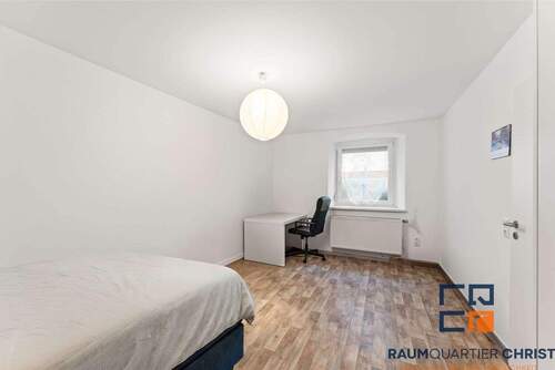 Schlafzimmer - Mehrfamilienhaus, Wohnhaus mit 150,00 m&sup2; in Kemnath zum Kaufen