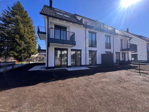 Haus A - Sehr gut geschnittene NEUBAU-3-Zimmer-OG-Wohnung mit 2 Balkonen und Tiefgarage