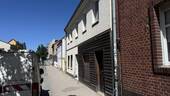 Strassenansicht rechts - Mehrfamilienhaus, Wohnhaus in Luckenwalde