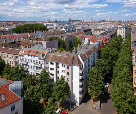 Außenansicht - Mit Balkon & Wannenbad: Vermietete 2-Zimmerwohnung in beliebter Kiezlage