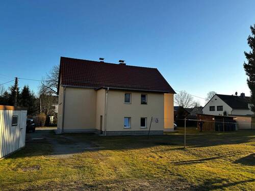 Hinteransicht - 1 Zimmer Mehrfamilienhaus, Wohnhaus in Schmölln-Putzkau / Putzkau